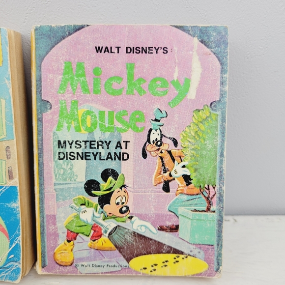 Vintage Little Big Books Disney Mickey Mouse Goofy Batman Tweety Lassy - Picture 5 of 16